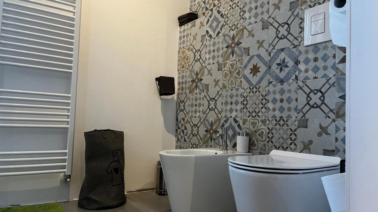 Cascina Giantino Suite Cantina - G A Y - M E N - O N L Y (Adults Only) Montegrosso dʼAsti Exterior foto